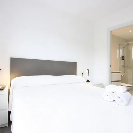 Charming Mallorca 3 Bedrooms Town House Orion 40 Metres From The Sea Great For Families * Port de Pollença